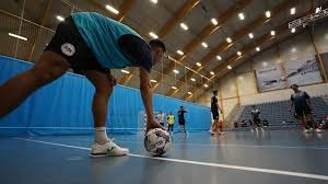 瓜迪奥拉输不起了！没有欧冠签不了维尔茨，哈兰